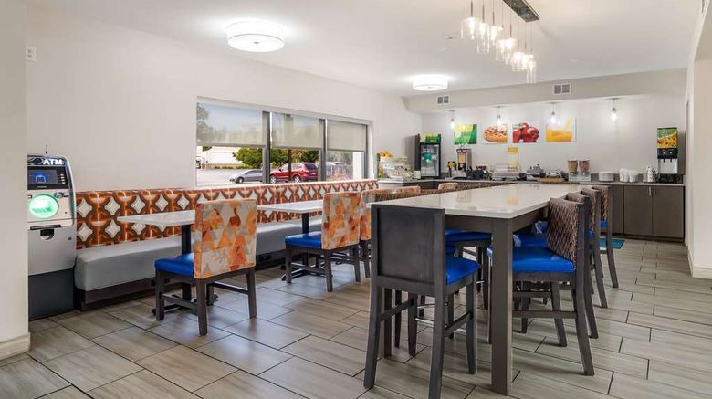 <b>Quality Inn Jacksonville Restaurant</b>. Images powered by <a href="https://iceportal.shijigroup.com/" title="IcePortal" target="_blank">IcePortal</a>.