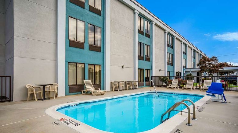 <b>Quality Inn Jacksonville Pool</b>. Images powered by <a href="https://iceportal.shijigroup.com/" title="IcePortal" target="_blank">IcePortal</a>.