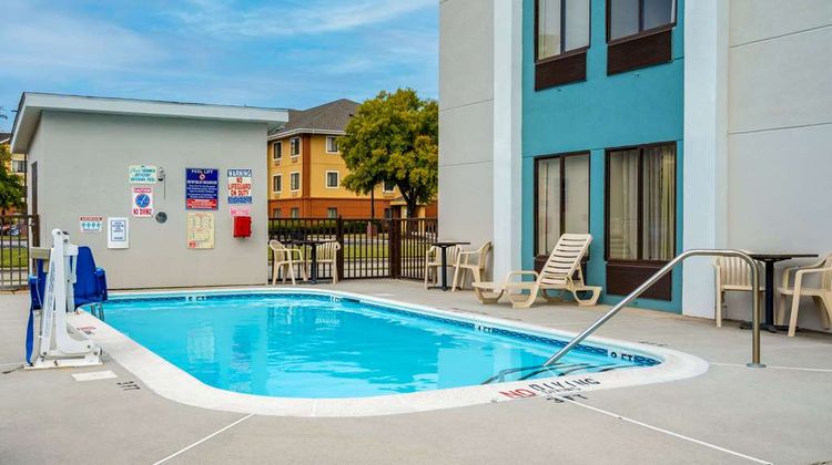 Quality Inn Jacksonville Pool