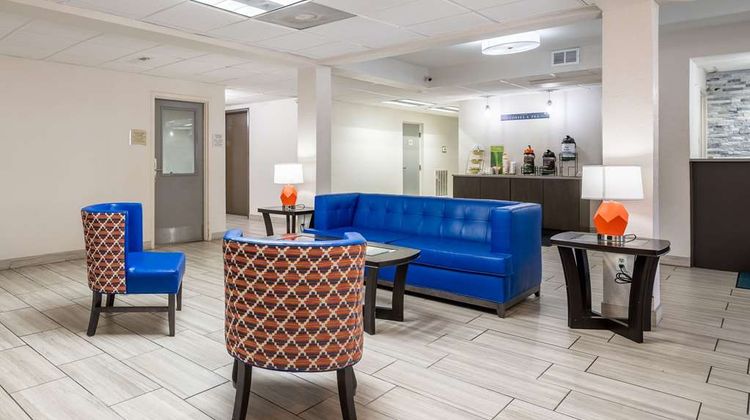 Quality Inn Jacksonville Lobby