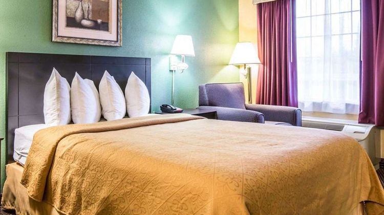 Quality Inn Andrews Room