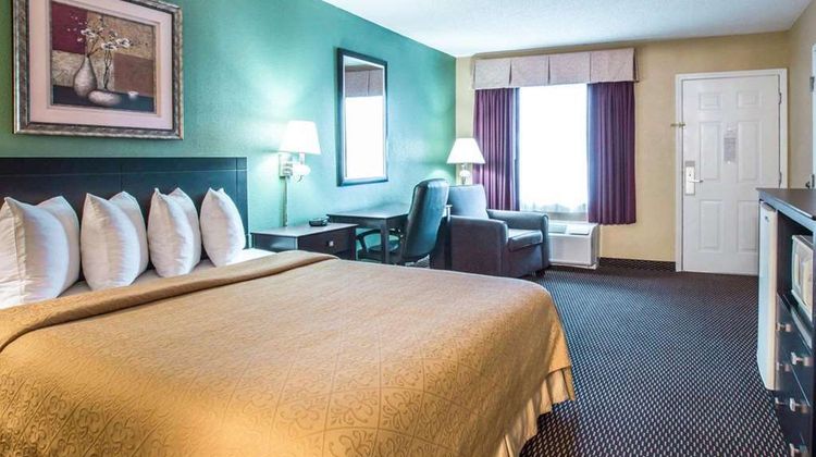 Quality Inn Andrews Room