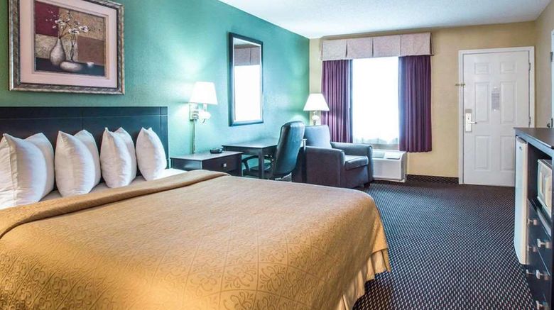 <b>Quality Inn Andrews Room</b>. Images powered by <a href="https://iceportal.shijigroup.com/" title="IcePortal" target="_blank">IcePortal</a>.