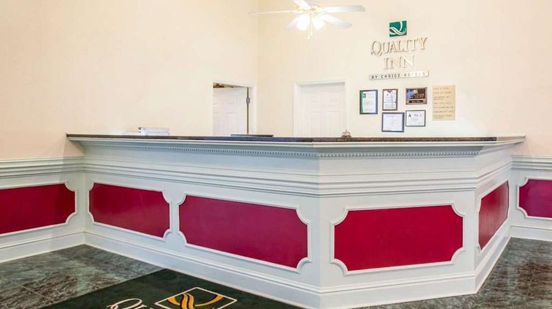 <b>Quality Inn Andrews Lobby</b>. Images powered by <a href="https://iceportal.shijigroup.com/" title="IcePortal" target="_blank">IcePortal</a>.