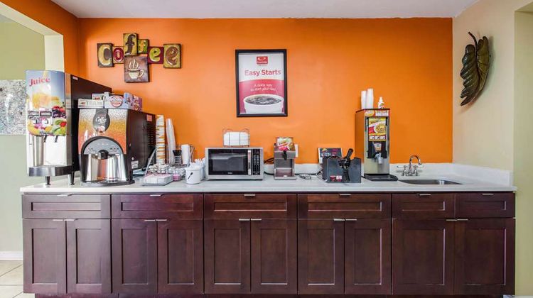 Econo Lodge Waynesville Restaurant