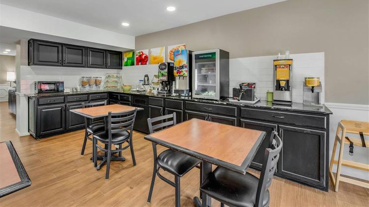 Quality Inn Laurinburg Restaurant