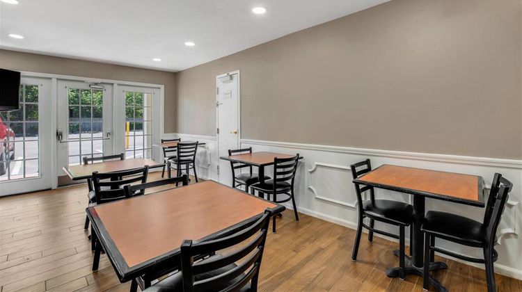 Quality Inn Laurinburg Restaurant