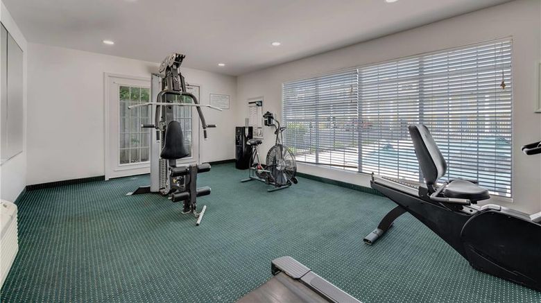 <b>Quality Inn Laurinburg Health</b>. Images powered by <a href="https://iceportal.shijigroup.com/" title="IcePortal" target="_blank">IcePortal</a>.