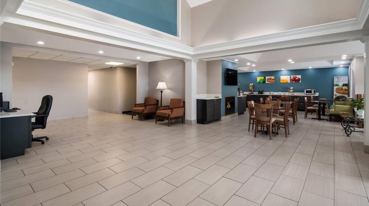 Quality Inn Goldsboro Lobby