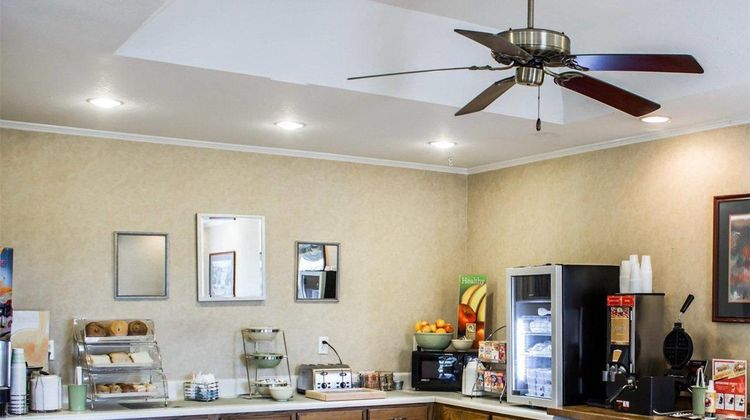 Quality Inn Goldsboro Restaurant