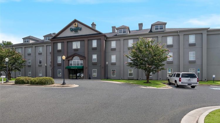 Quality Inn Goldsboro Exterior
