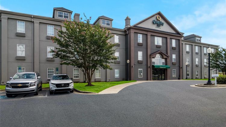 Quality Inn Goldsboro Exterior