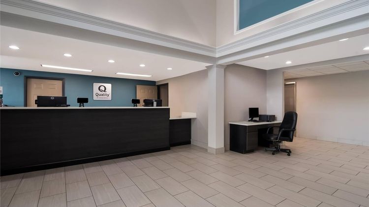 Quality Inn Goldsboro Lobby