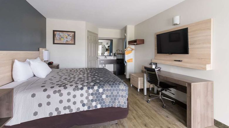 <b>Econo Lodge Greenville Room</b>. Images powered by <a href="https://iceportal.shijigroup.com/" title="IcePortal" target="_blank">IcePortal</a>.