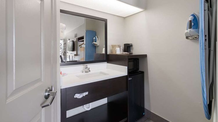Econo Lodge Greenville Room