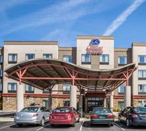 Comfort Suites Exterior