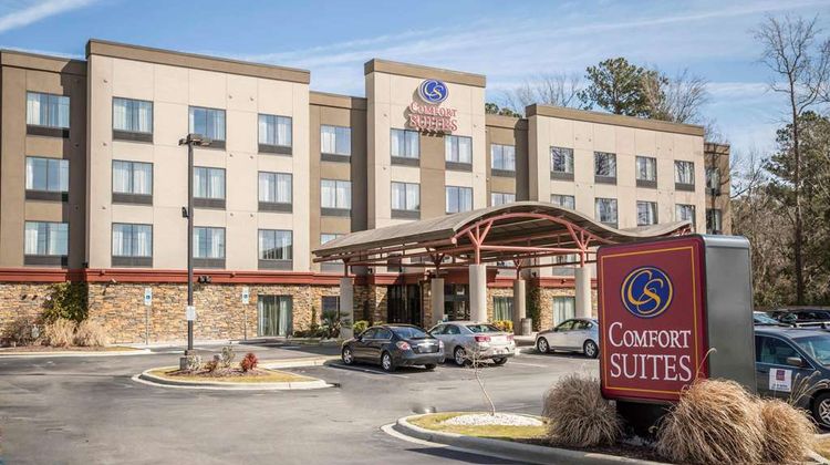 Comfort Suites Exterior