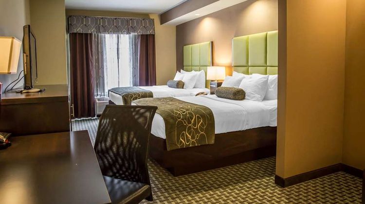 Comfort Suites Room