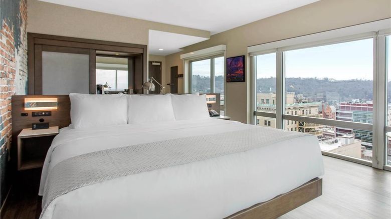 <b>Cambria Hotel Downtown Asheville Room</b>. Images powered by <a href="https://iceportal.shijigroup.com/" title="IcePortal" target="_blank">IcePortal</a>.