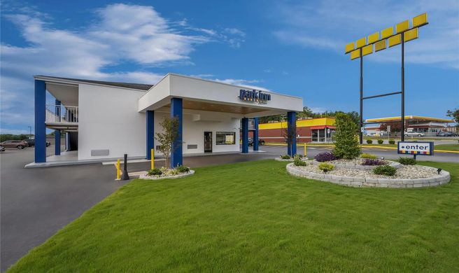 Park Inn by Radisson, Roanoke Rapids Exterior