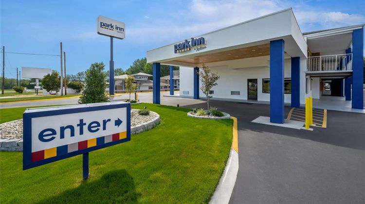 Park Inn by Radisson, Roanoke Rapids Exterior