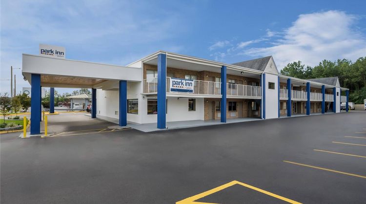 Park Inn by Radisson, Roanoke Rapids Exterior
