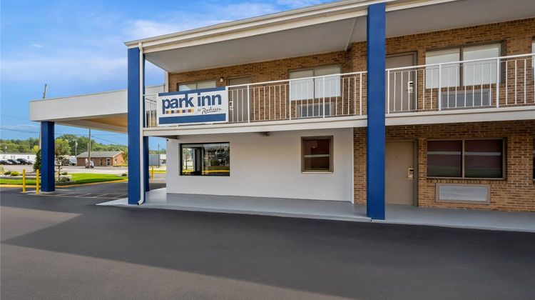 Park Inn by Radisson, Roanoke Rapids Exterior