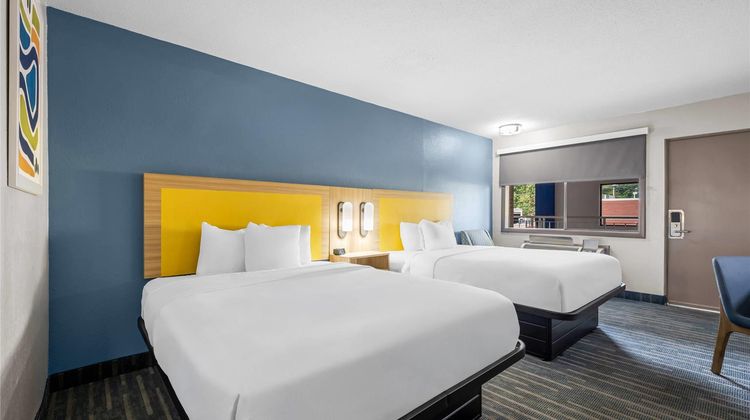 Park Inn by Radisson, Roanoke Rapids Room