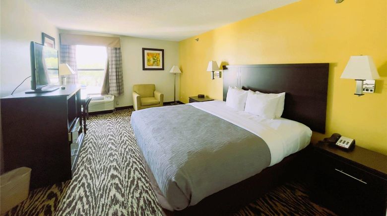 <b>Quality Inn Clemmons Room</b>. Images powered by <a href="https://iceportal.shijigroup.com/" title="IcePortal" target="_blank">IcePortal</a>.