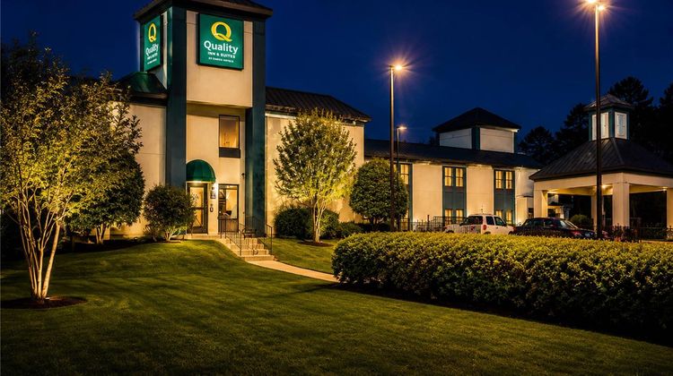 Quality Inn & Suites Clemmons I-40 Exterior