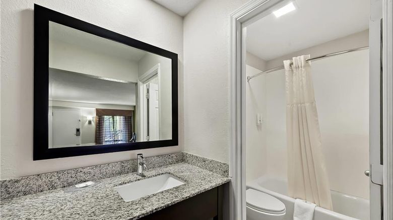 <b>Quality Inn Raeford Room</b>. Images powered by <a href="https://iceportal.shijigroup.com/" title="IcePortal" target="_blank">IcePortal</a>.