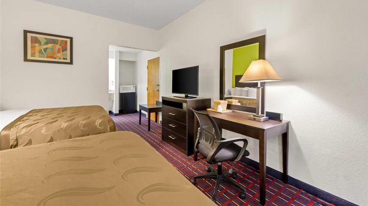 Quality Inn Henderson I-85 Room