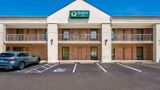 <b>Quality Inn Henderson I-85 Exterior</b>. Images powered by <a href="https://iceportal.shijigroup.com/" title="IcePortal" target="_blank">IcePortal</a>.