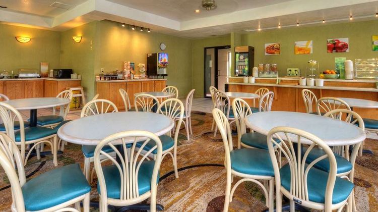 Quality Inn Cherokee Riverside Restaurant