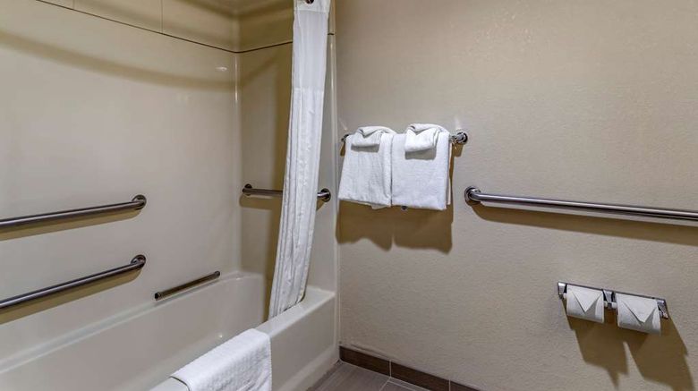 <b>Comfort Inn West Room</b>. Images powered by <a href="https://iceportal.shijigroup.com/" title="IcePortal" target="_blank">IcePortal</a>.