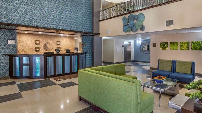 <b>Comfort Suites Pineville-Ballantyne Lobby</b>. Images powered by <a href="https://iceportal.shijigroup.com/" title="IcePortal" target="_blank">IcePortal</a>.
