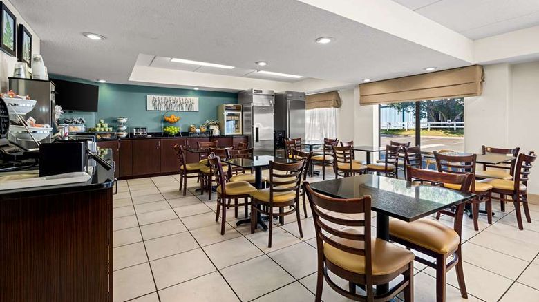 <b>Sleep Inn Wilmington near University Restaurant</b>. Images powered by <a href="https://iceportal.shijigroup.com/" title="IcePortal" target="_blank">IcePortal</a>.