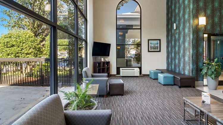 Quality Inn Lobby