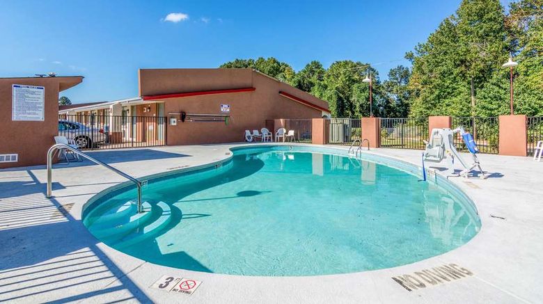 <b>Econo Lodge Gastonia Pool</b>. Images powered by <a href="https://iceportal.shijigroup.com/" title="IcePortal" target="_blank">IcePortal</a>.