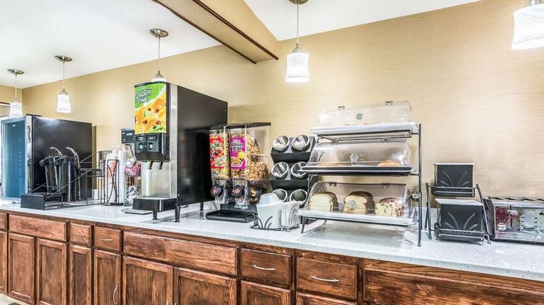<b>Econo Lodge Gastonia Restaurant</b>. Images powered by <a href="https://iceportal.shijigroup.com/" title="IcePortal" target="_blank">IcePortal</a>.
