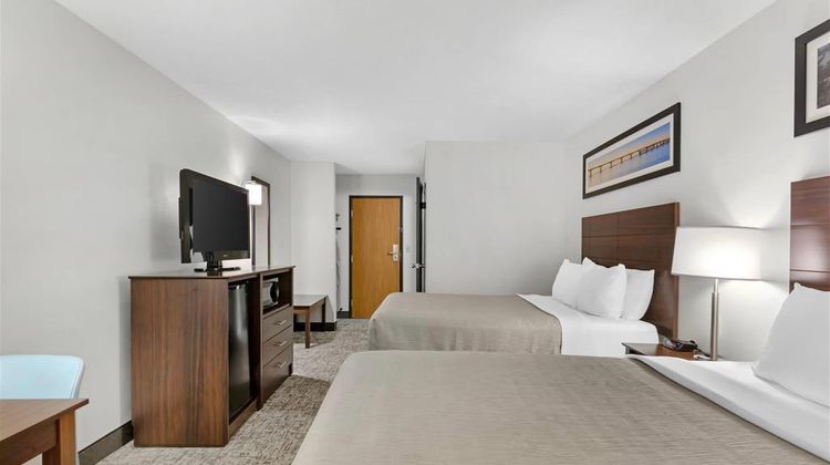Quality Inn Room