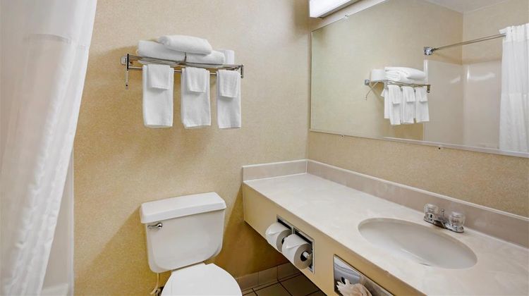 Quality Inn Room
