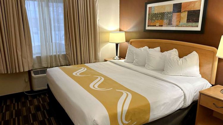 Quality Suites Fargo Suite