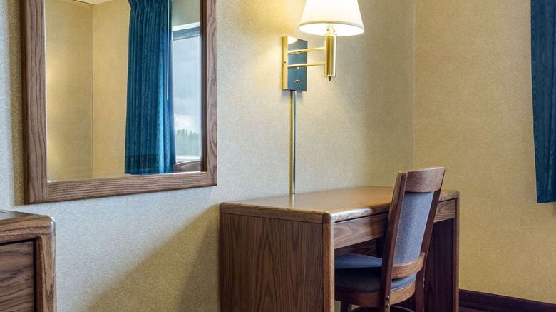 <b>Rodeway Inn Wahpeton Suite</b>. Images powered by <a href="https://iceportal.shijigroup.com/" title="IcePortal" target="_blank">IcePortal</a>.