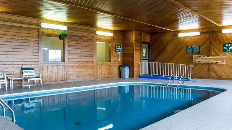 Rodeway Inn Wahpeton Pool