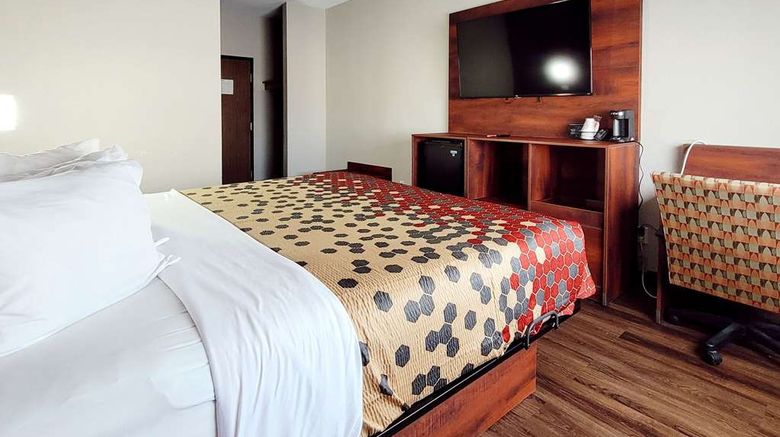 <b>Econo Lodge Fargo West Acres Room</b>. Images powered by <a href="https://iceportal.shijigroup.com/" title="IcePortal" target="_blank">IcePortal</a>.