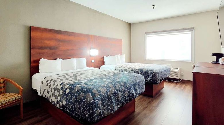 <b>Econo Lodge Fargo West Acres Room</b>. Images powered by <a href="https://iceportal.shijigroup.com/" title="IcePortal" target="_blank">IcePortal</a>.