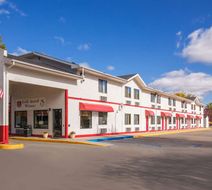 Econo Lodge Grand Forks Exterior