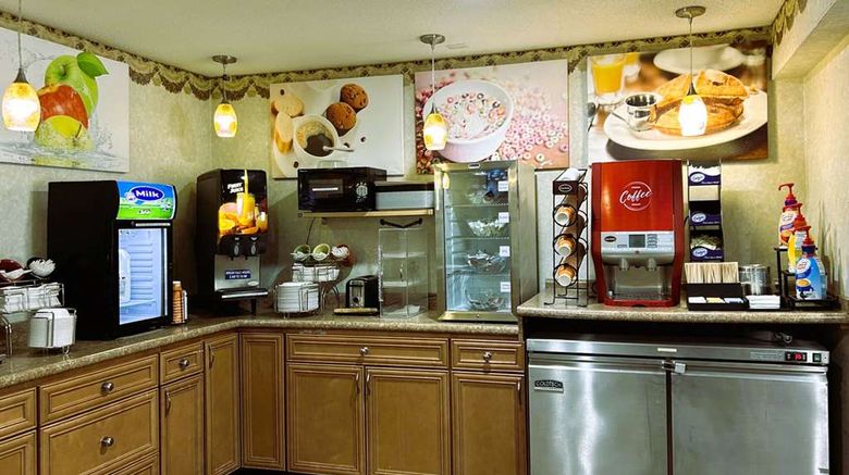 <b>Econo Lodge Grand Forks Restaurant</b>. Images powered by <a href="https://iceportal.shijigroup.com/" title="IcePortal" target="_blank">IcePortal</a>.