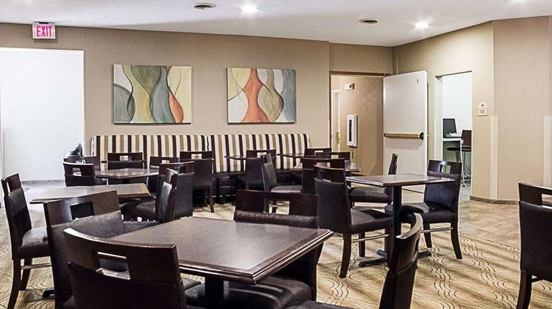 <b>MainStay Suites Restaurant</b>. Images powered by <a href="https://iceportal.shijigroup.com/" title="IcePortal" target="_blank">IcePortal</a>.